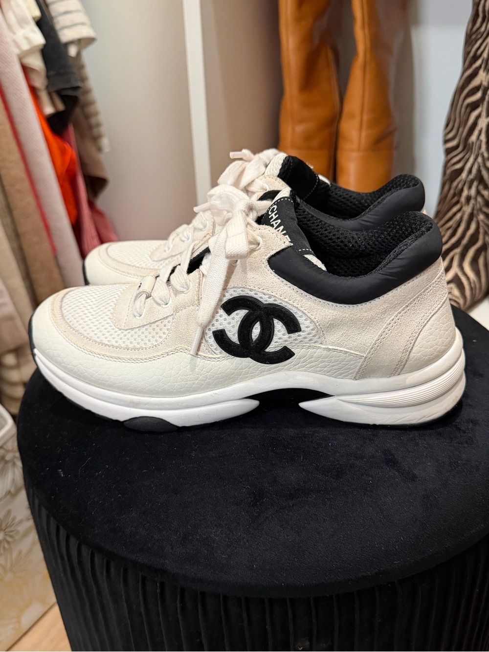 CHANEL Cream & Black Leather Chanel CC Logo Sneakers - Picture 3 of 14